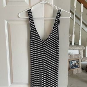 J.O & Co. Maxi Dress Size M